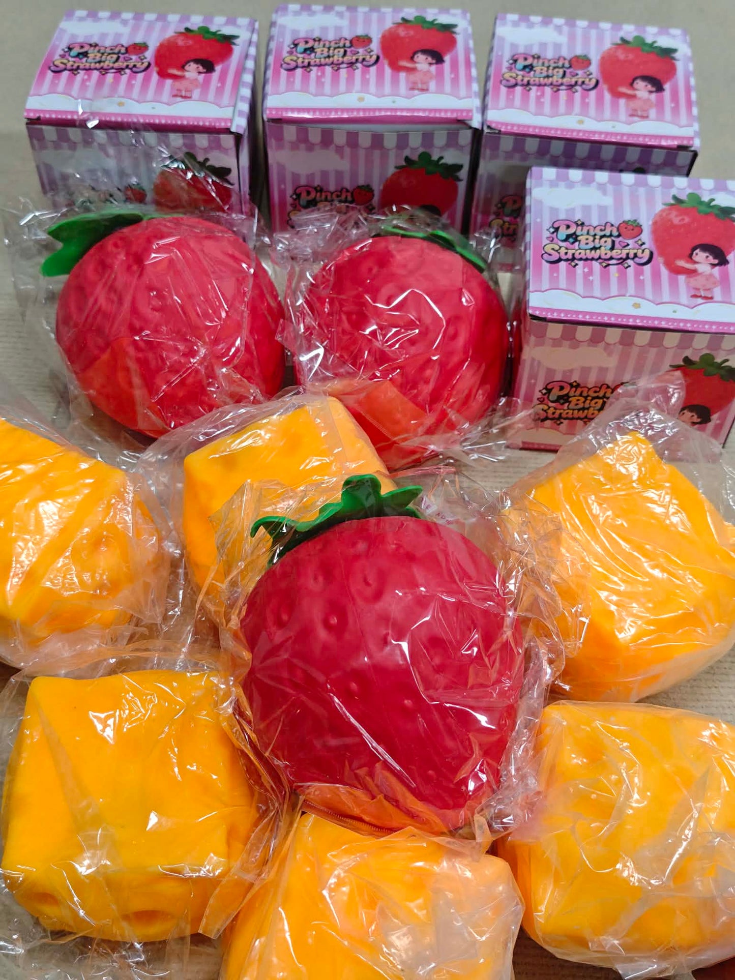 Stress Toys PREORDER | ROUND 2 | TAT up to 5 weeks | Bears | Highland Cows | Jellyfish | Dumplings | Cheese | Strawberries | Heart | Poop | Ice Cream | Pizza | Splat | Cake | Popsicle | Cake | Ball | Cube ||UNBRANDED