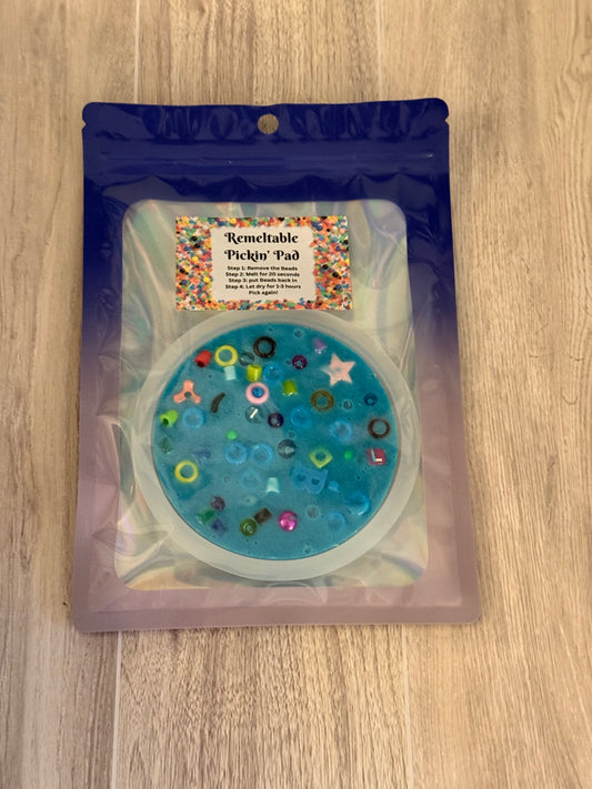 Mini Remeltable Pickin’ Pads with MOLD