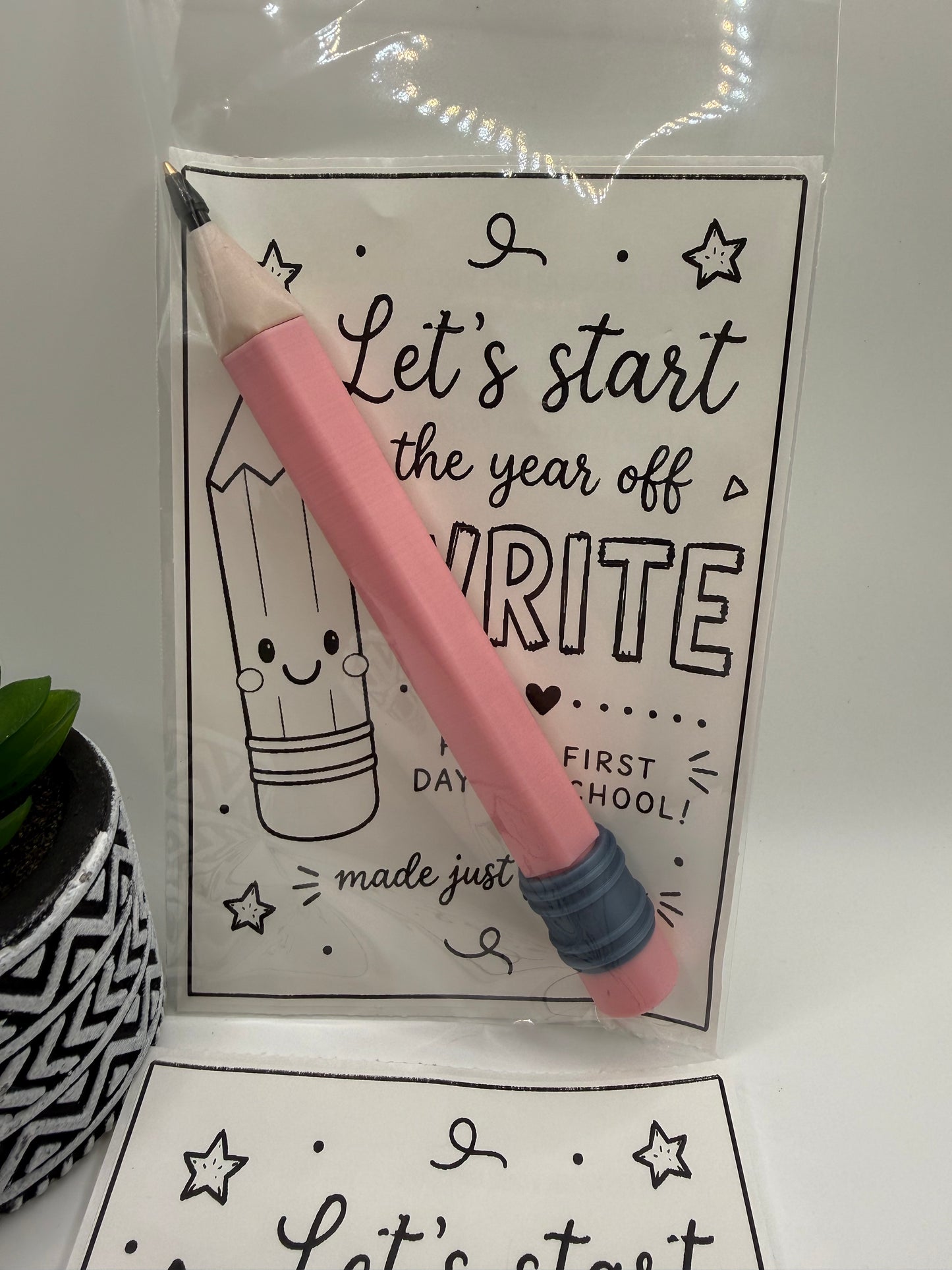 Jumbo Pen | Pencil Look-Alike